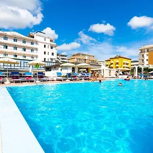 hotel-tokio-beach.emilia-romagnahotels.net/