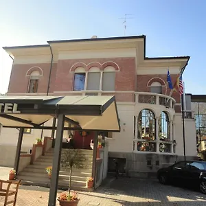 hotel-villa-reale.emilia-romagnahotels.net/